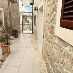 Secret House Andrea *