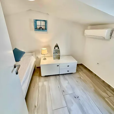 Holiday home Secret House Andrea *