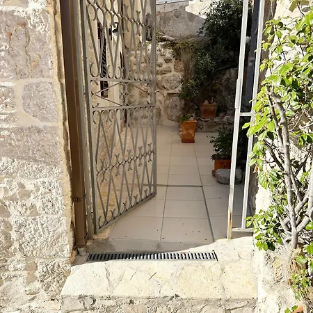 Secret House Andrea Tatil Evi